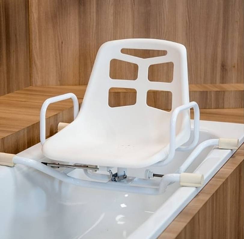 Silla giratoria de bañera. Tienda de ortopedia en Valdemoro especializados en productos de geriatría en Madrid Sur, Pinto, Ciempozuelos, San Martín de la Vega, Seseña, Parla, Titulcia, Torrejón de la Calzada, Torrejón de Velasco y Villaconejos. Silla giratoria de bañera. Tienda de ortopedia en Valdemoro especializados en productos de geriatría en Madrid Sur, Pinto, Ciempozuelos, San Martín de la Vega, Seseña, Parla, Titulcia, Torrejón de la Calzada, Torrejón de Velasco y Villaconejos.