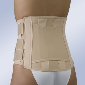 FAJA SACROLUMBAR, CORTA SEMIRRÍGIDA Y CIERRE VELCRO
